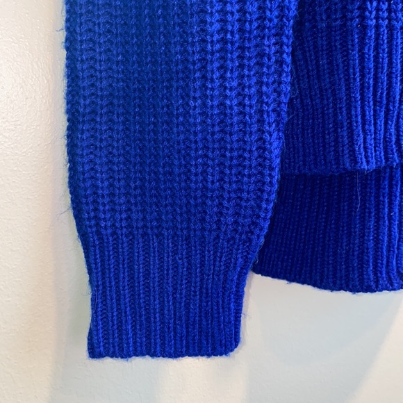 Forever 21 Royal Blue Knit Sweater Size: S - Picture 7 of 8